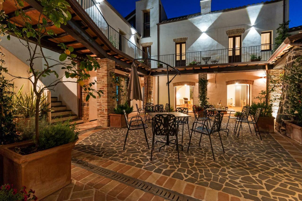 Hotel Domo Pro Vois Orosei Exterior foto